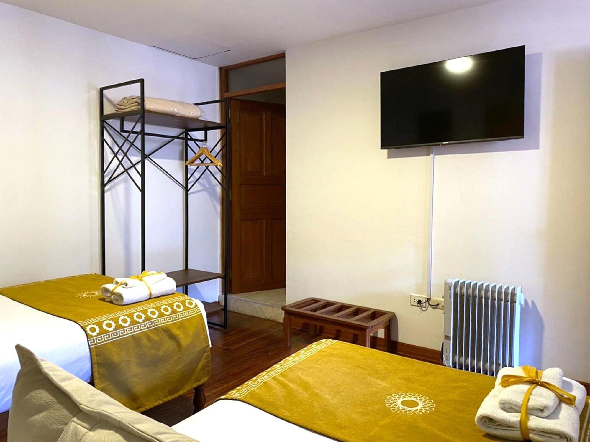 Hotel Katari at Plaza de Armas Cuzco Esterno foto